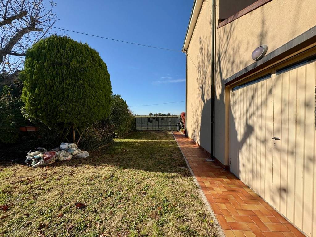 Villa a Budrio in Via Zenzalino Nord - Foto 2