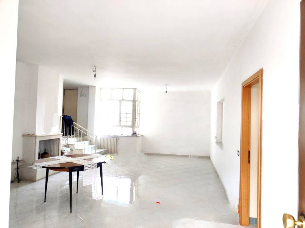 Villa a Maddaloni in Via Murelle - Foto 2