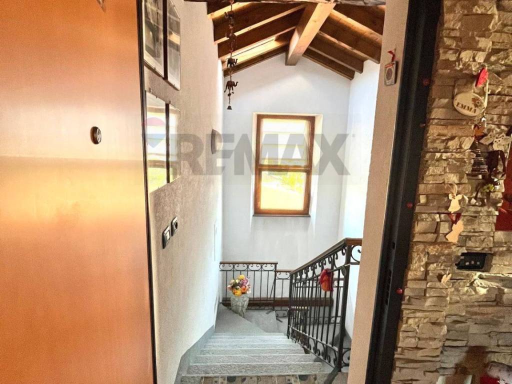 Appartamento a Cunardo in G. Garibaldi, 30 - Foto 4