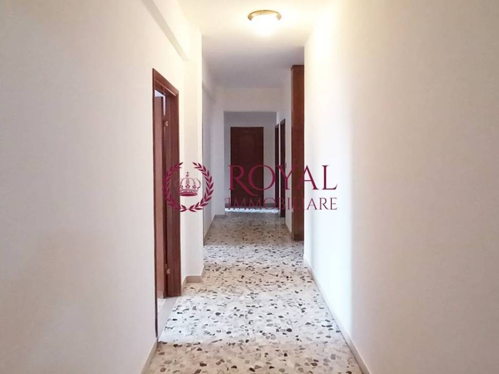 Appartamento a Livorno in Via Giovanni Da Verrazzano - Foto 3