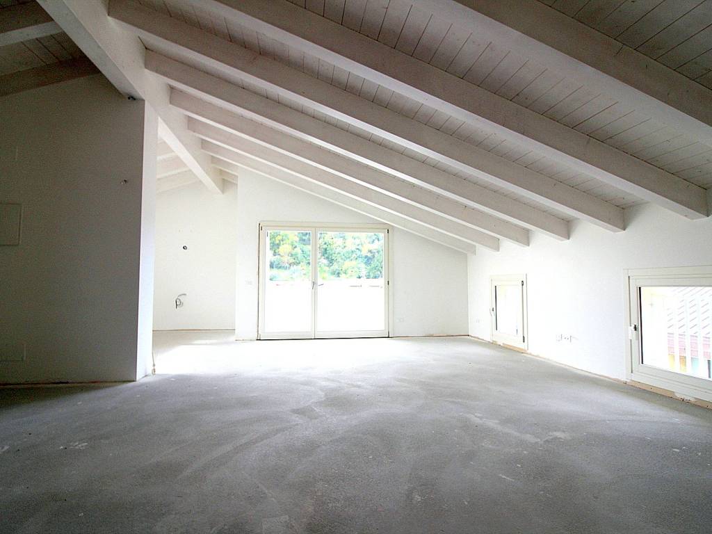 Attico / mansarda a Artegna in Piazza Marnico - Foto 3