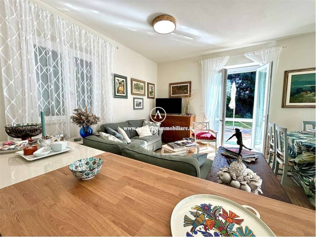 Villa a Forte dei marmi in via Olmi - Foto 5