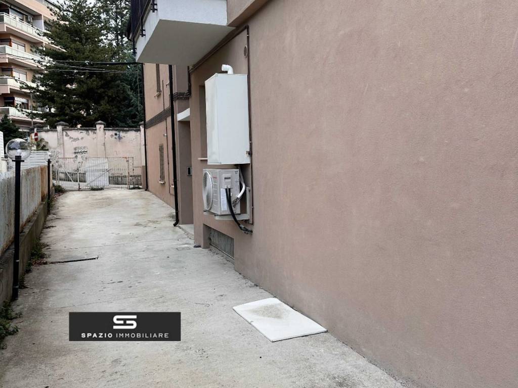 Appartamento a Teramo in Via Luigi Cadorna, 39 - Foto 2