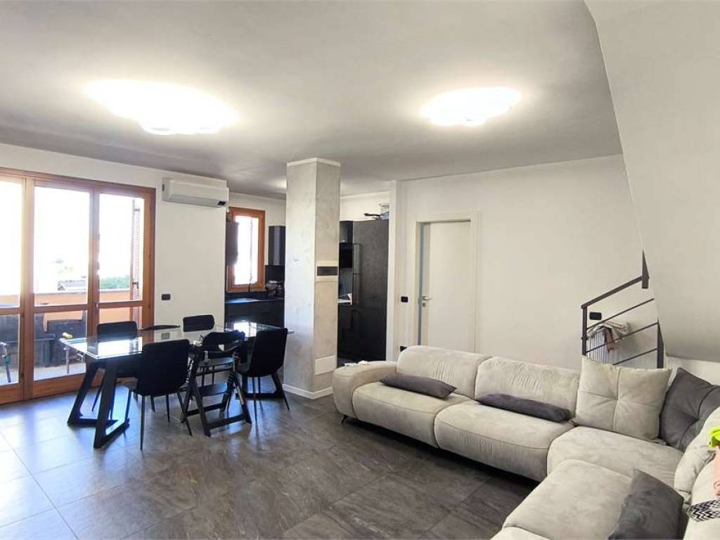 Appartamento a Limido comasco in via falcone, 14 - Foto 4