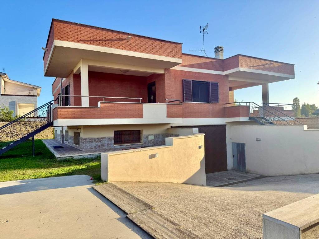 Villa a Nettuno in Via Veroli, 2 - Foto 2