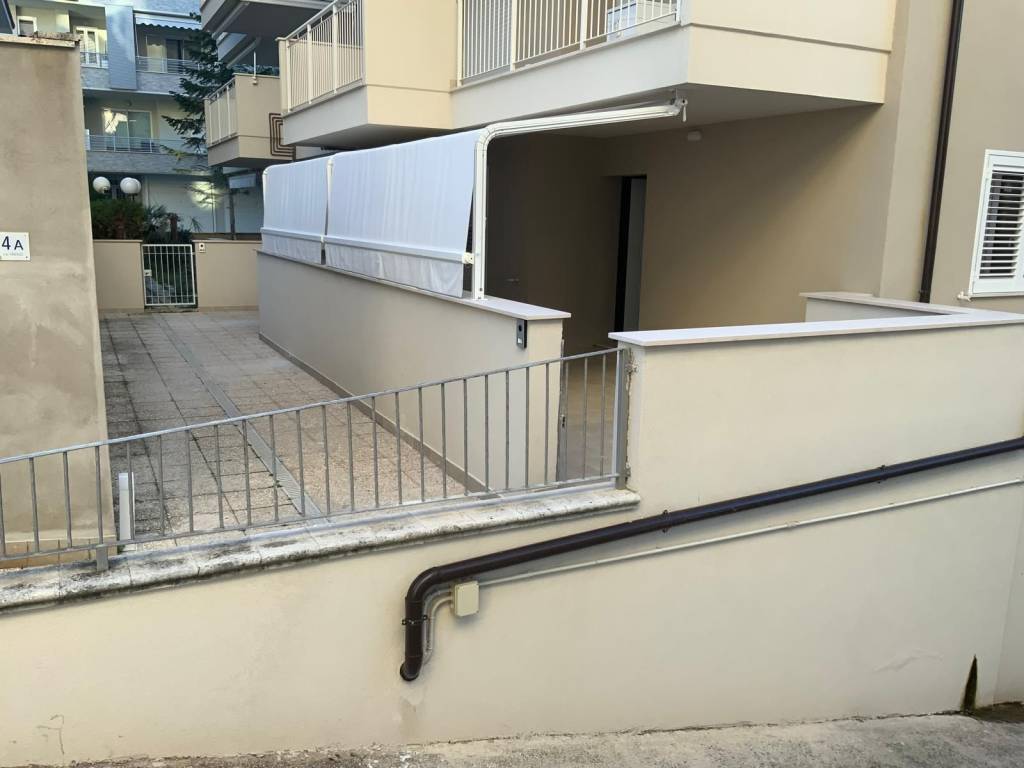 Appartamento a Alba adriatica in Via Firenze - Foto 3