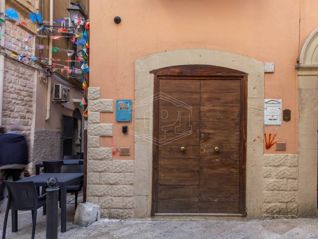 Palazzo / stabile a Bari in Strada Arco Della Neve, 10 - Foto 2