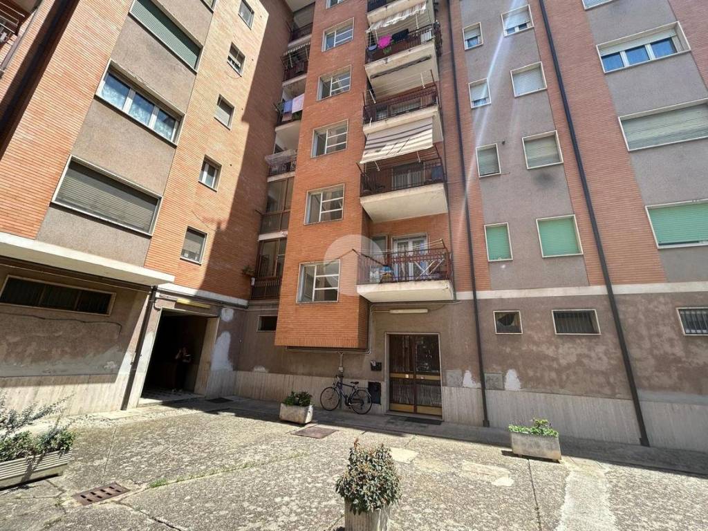 Appartamento a Cosenza in Via Pasquale Perugini, 25 - Foto 4