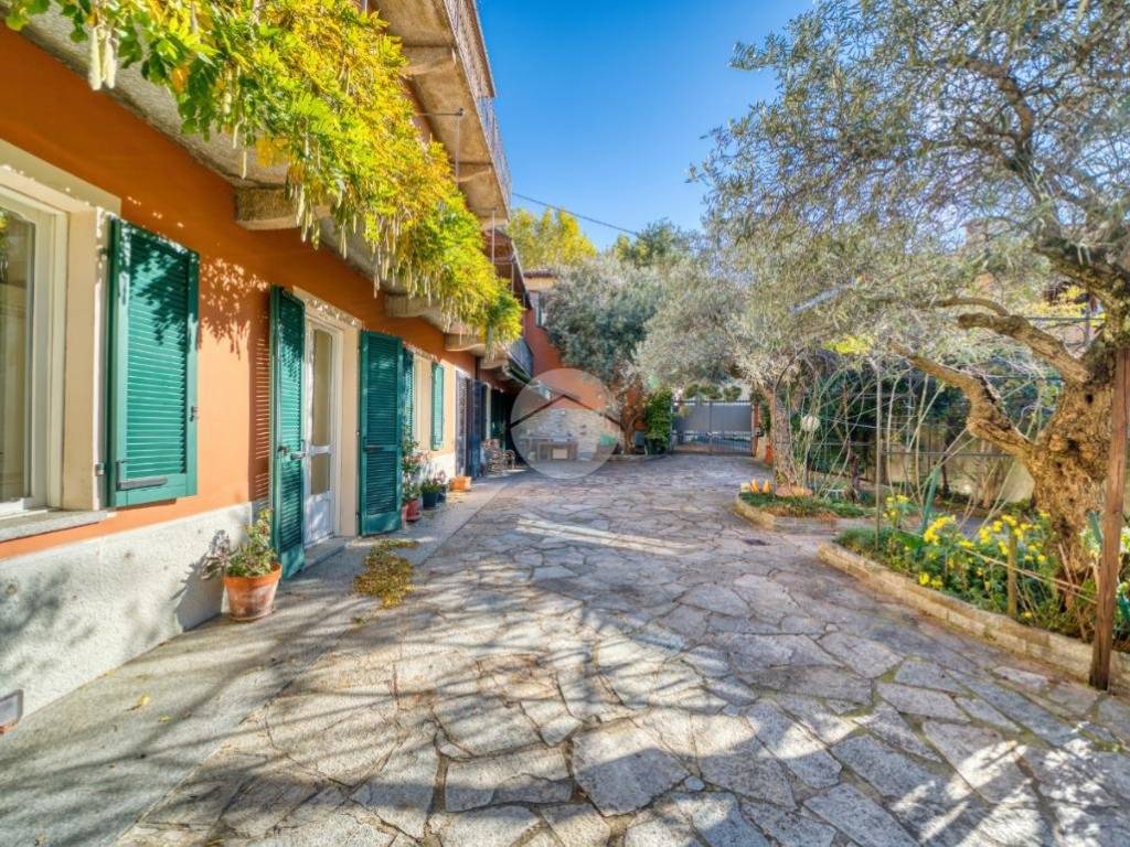 Villa a Rivoli in Via alberto da rivoli, 36 - Foto 3