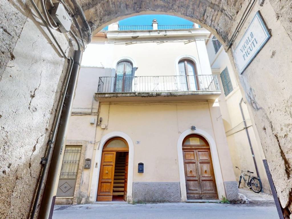 Appartamento a Rieti in Via Giuseppe Garibaldi, 69 - Foto 2