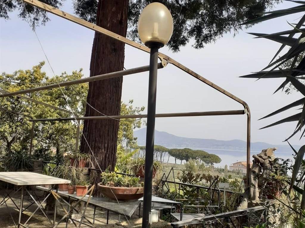 Appartamento a Bracciano in Via Circumlacuale - Foto 4