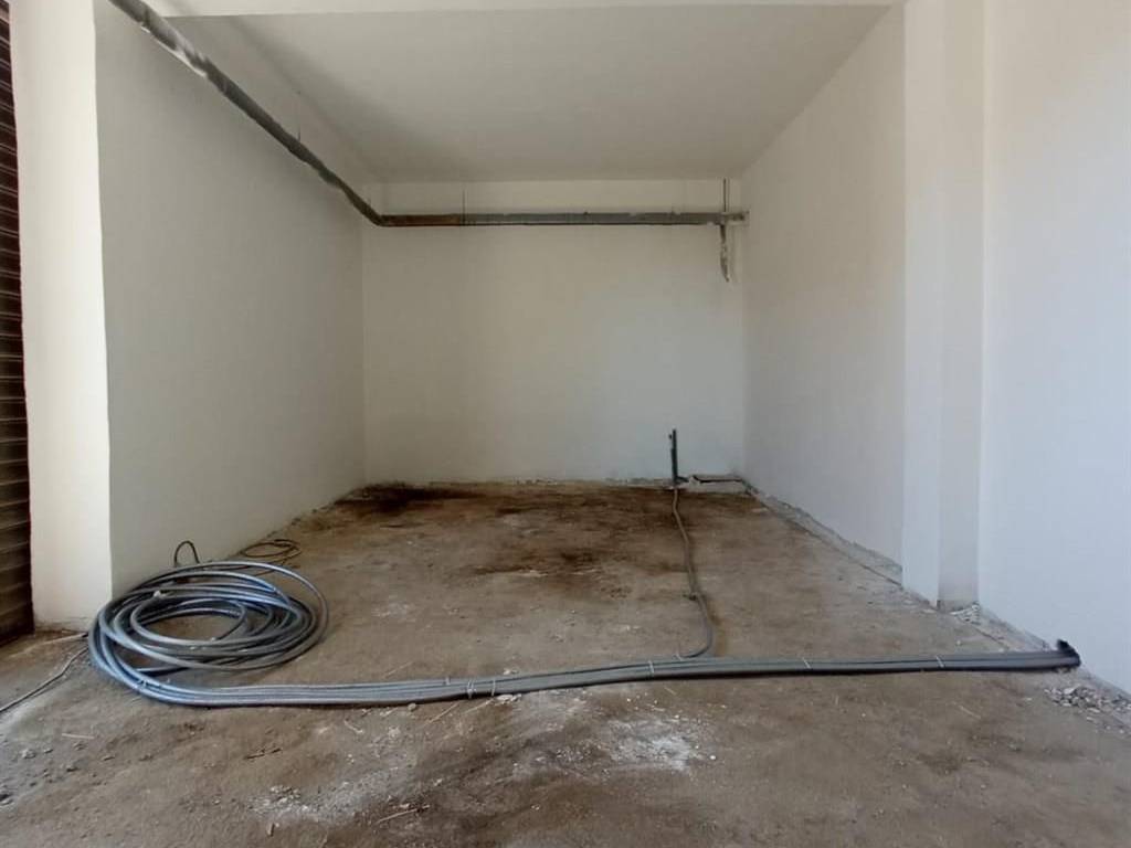 Box / garage a Bracciano in Via Carlo Cattaneo - Foto 3