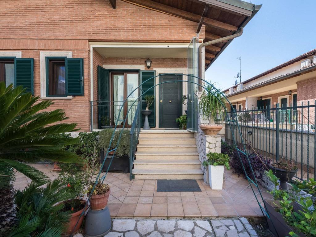 Villa a Ciampino in Via Giovanni Pascoli - Foto 3