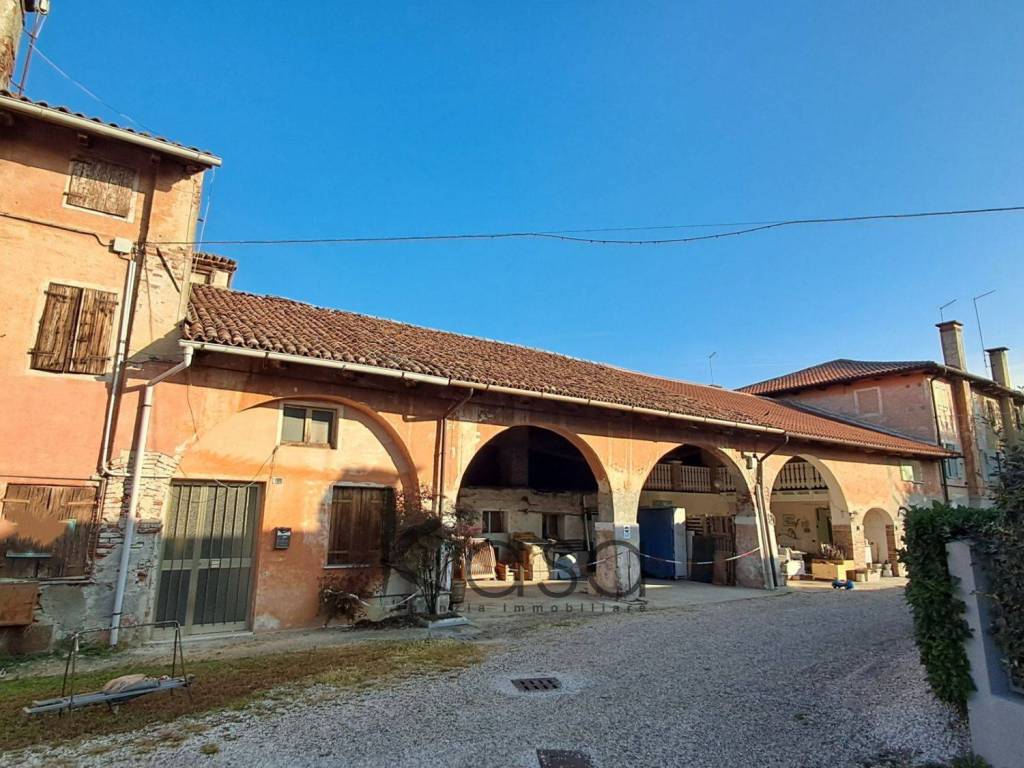 Rustico / casale a Castelfranco veneto - Foto 3