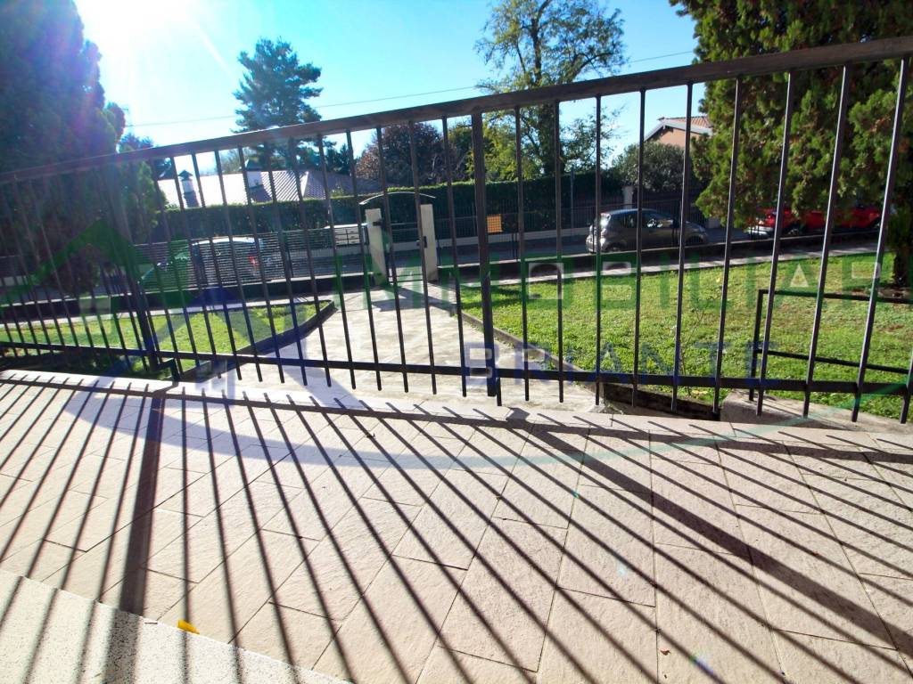 Appartamento a Somma lombardo in Via Galileo Galilei - Foto 3