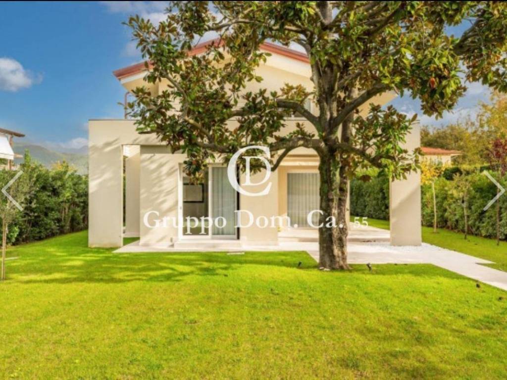 Villa a Forte dei marmi in Via dell'Acqua, - Foto 4