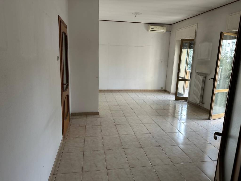 Appartamento a Cosenza in Via Carlo Cattaneo - Foto 3