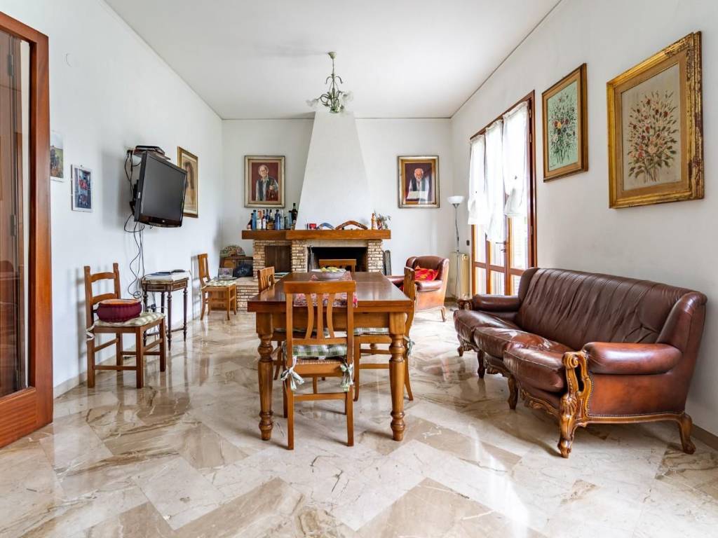 Villa a Fucecchio in Via Tintoretto, , 50054 - Foto 2