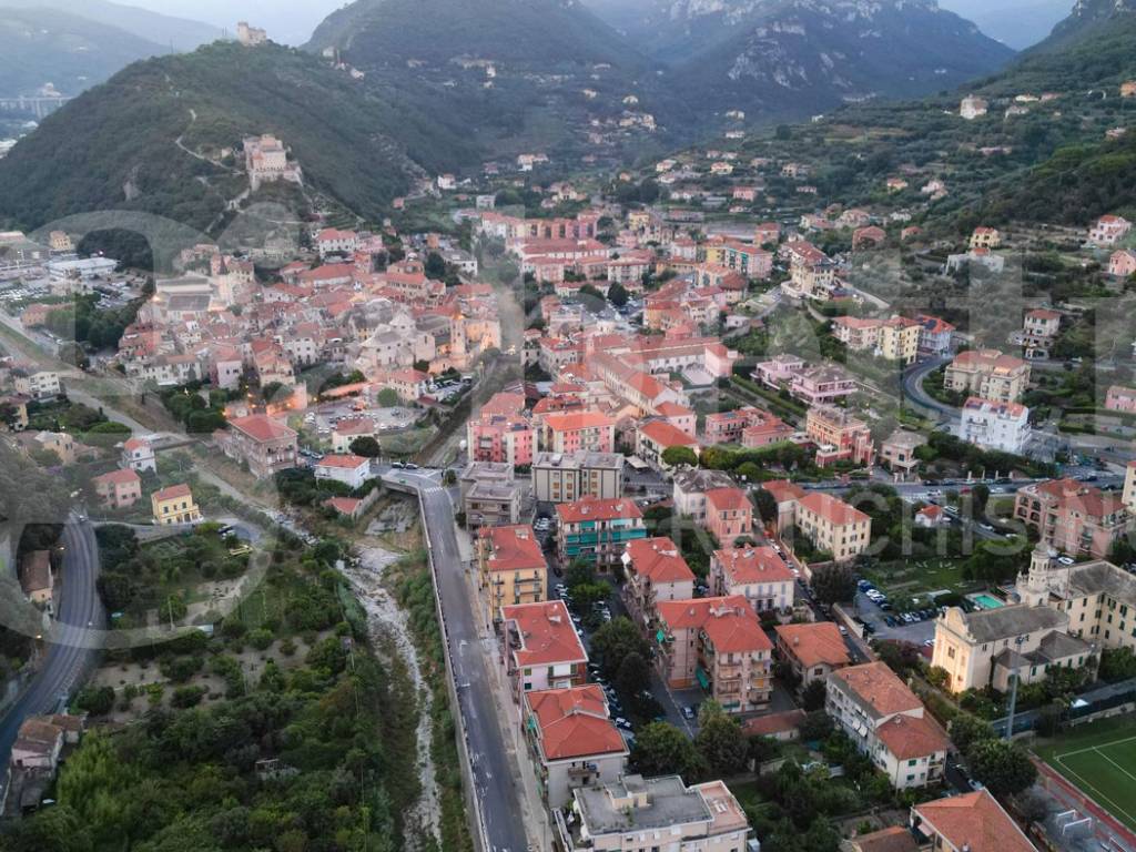 Appartamento a Finale ligure in Via Calvisio, 103 - Foto 3