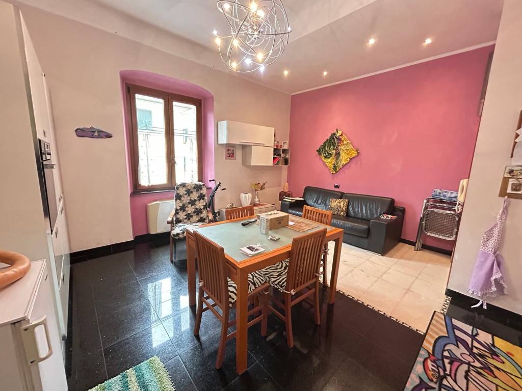 Appartamento a Genova in Via Antonio Travi, 8 - Foto 3