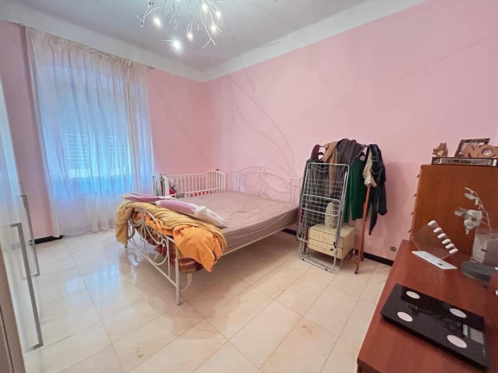 Appartamento a Genova in Via Antonio Travi, 8 - Foto 4