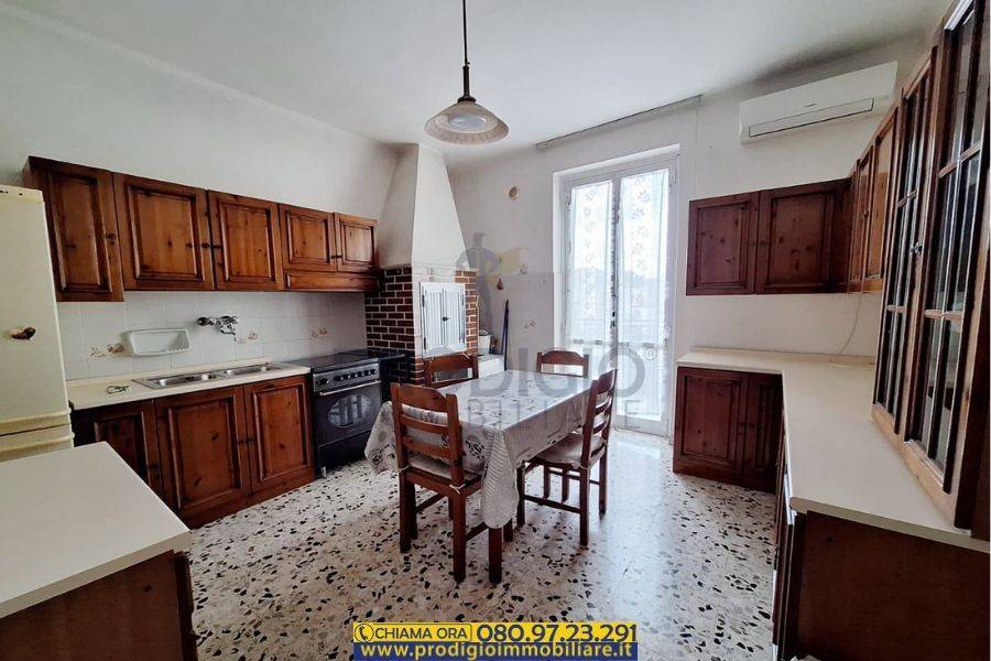 Appartamento a Terlizzi in Via Augusto Righi - Foto 4