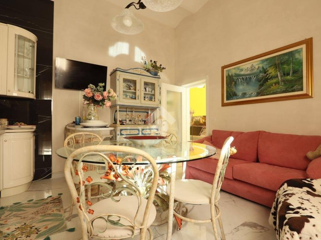 Villa a Alba adriatica in Via Cesare Battisti, 54 - Foto 3