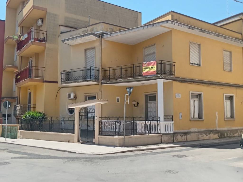 Appartamento a Acquaviva delle fonti in Via Maselli Campagna - Foto 5