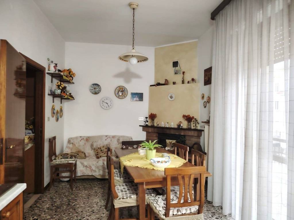 Villa a Alba adriatica in Via Roma - Foto 3