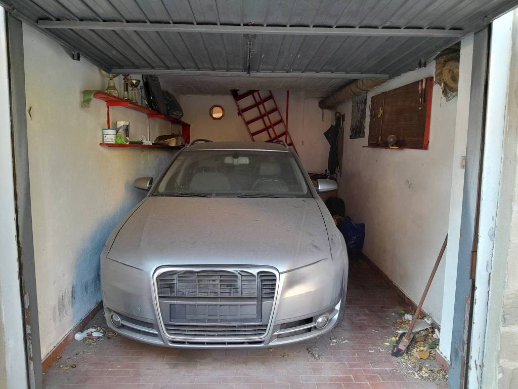 Box / garage a Rapallo in Via Castruccio - Foto 2