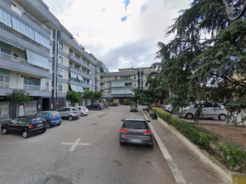 Box / garage a Aprilia in VIA GIUSTI, 2 - Foto 3