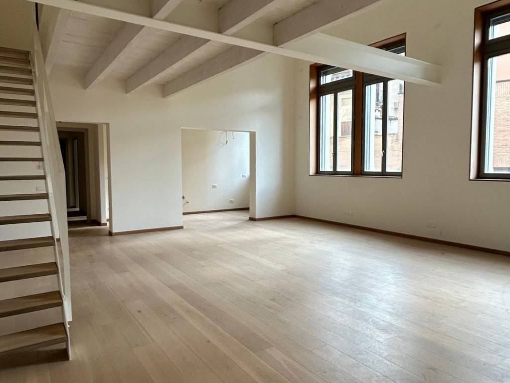 Appartamento a Mantova in Via Giovanni Chiassi - Foto 2