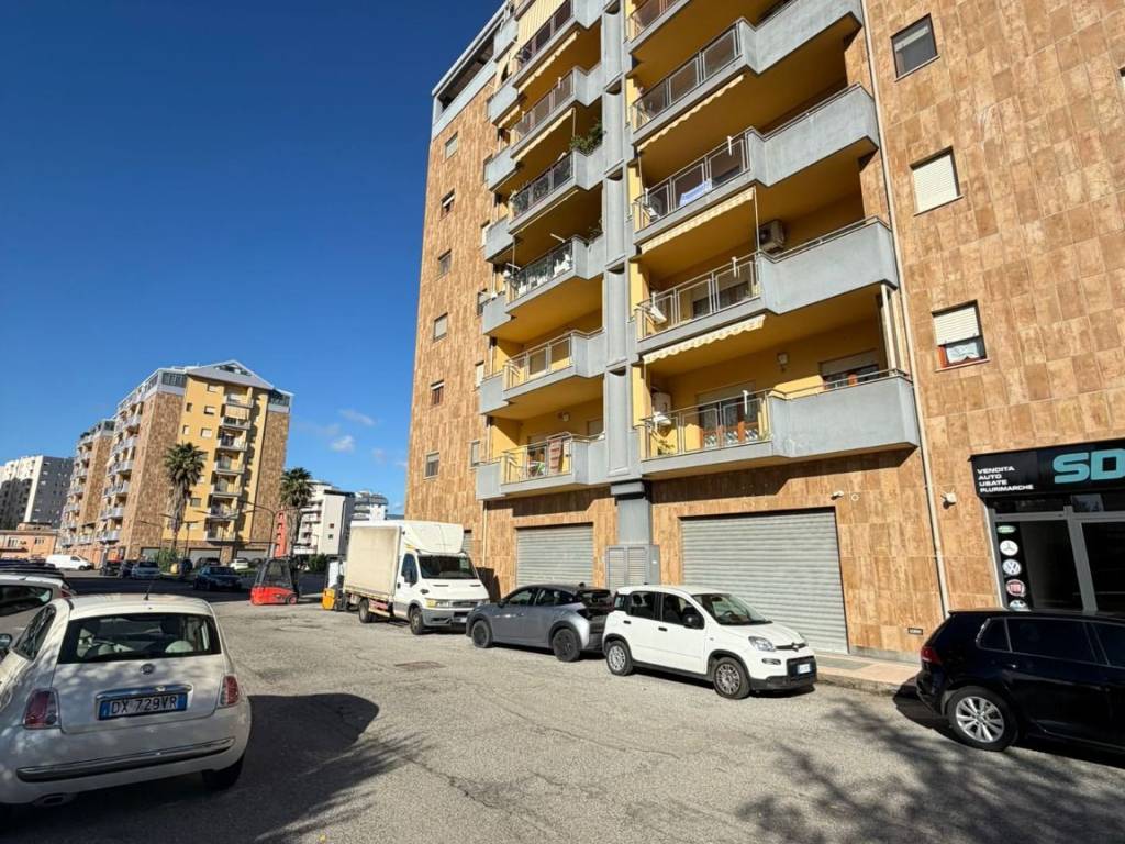 Appartamento a Cosenza in Via Popilia - Foto 2