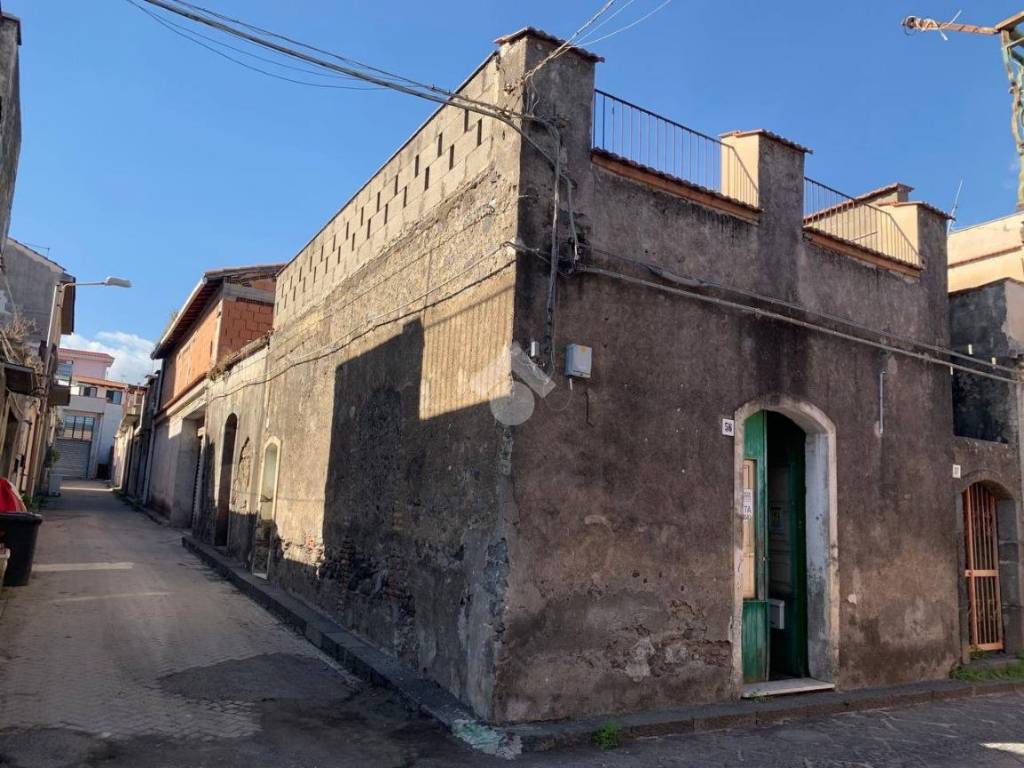 Casa indipendente a Giarre in Via Giacomo Leopardi, 56 - Foto 3