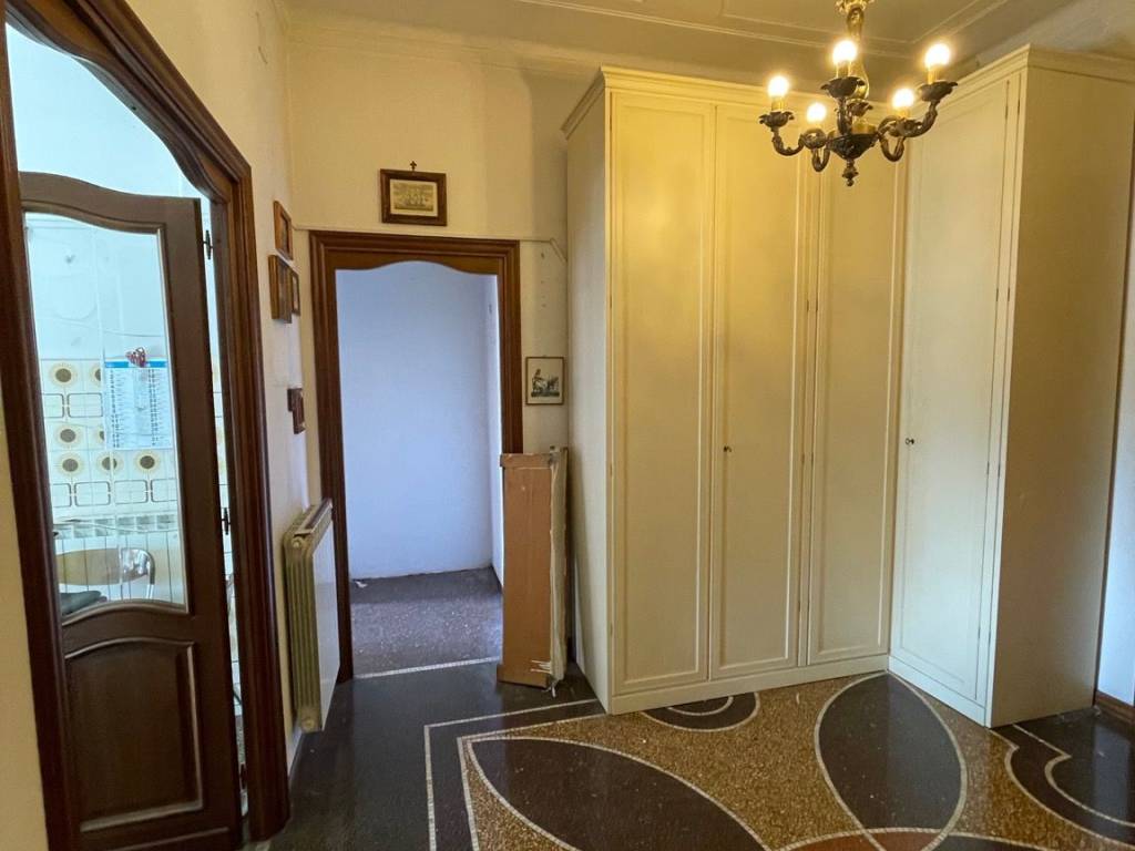 Appartamento a Genova in Via San Bartolomeo del Fossato, 8 - Foto 5