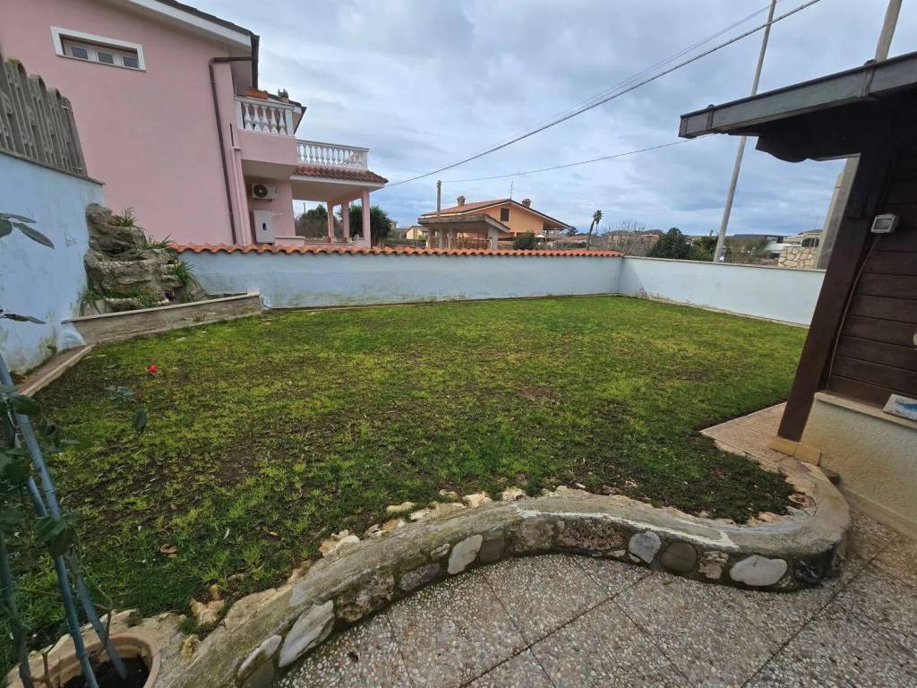 Villa a Nettuno in Via Passo Del Bracco, 16 - Foto 2