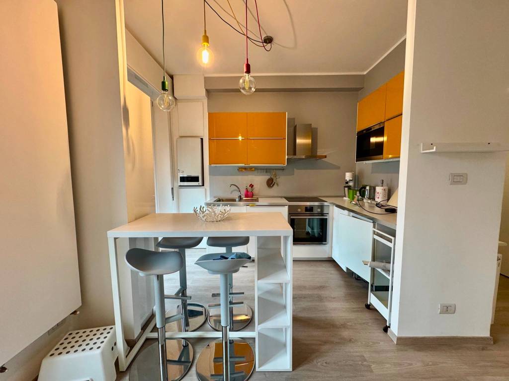 Appartamento a Como in Via Rezzonico - Foto 4