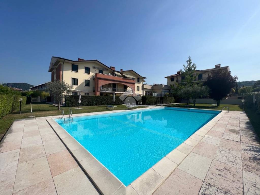 Appartamento a Bardolino in Via Canevon - Foto 5