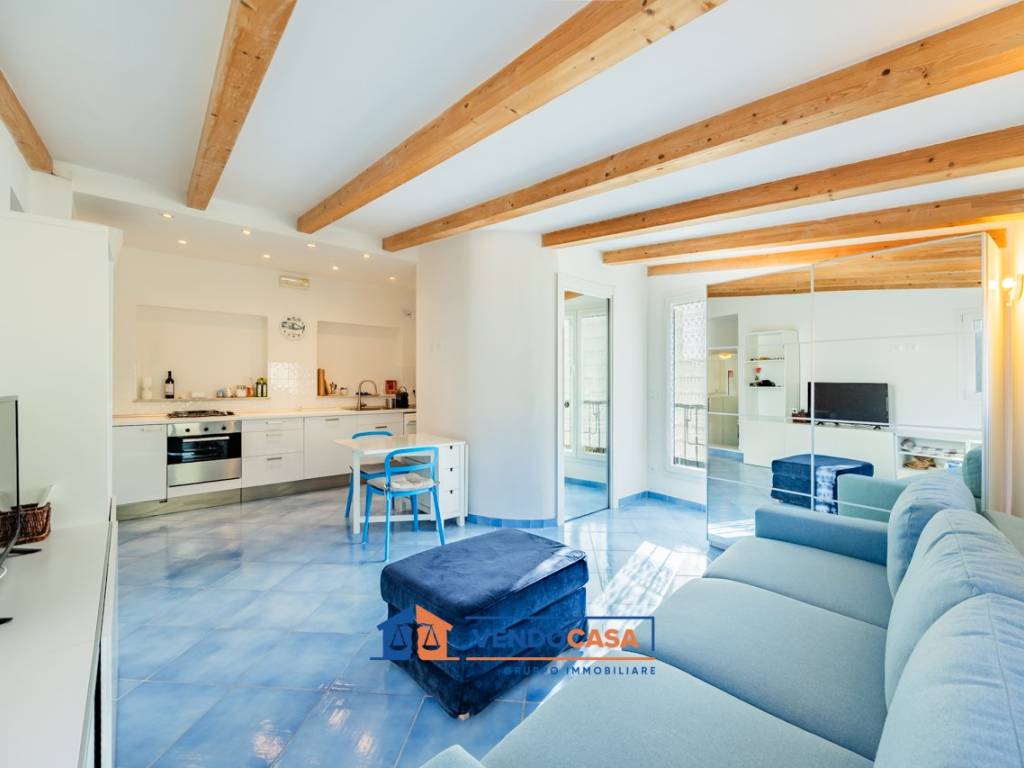 Appartamento a Varazze in Piazza Beato Giacomo - Foto 5