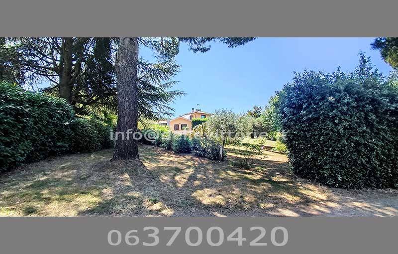 Villa a Trevignano romano in Strada Provinciale Trevignano Sutri - Foto 2