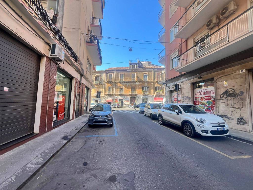 Box / garage a Catania in Via Verona - Foto 2