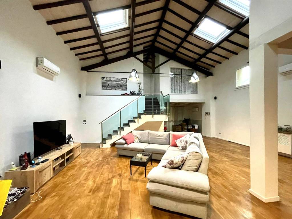 Loft / open space a Prato in Via Andrea Costa - Foto 4