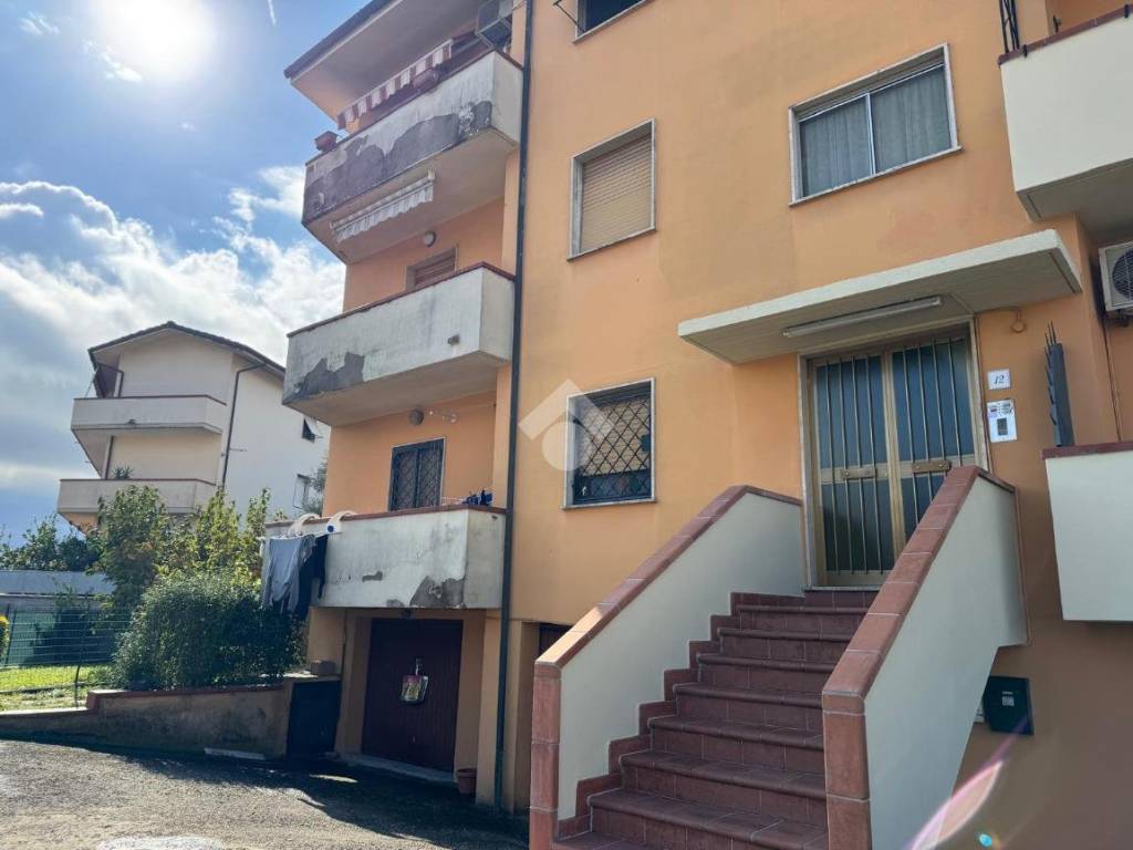 Appartamento a Ponte buggianese in Via Colligiana - Foto 3