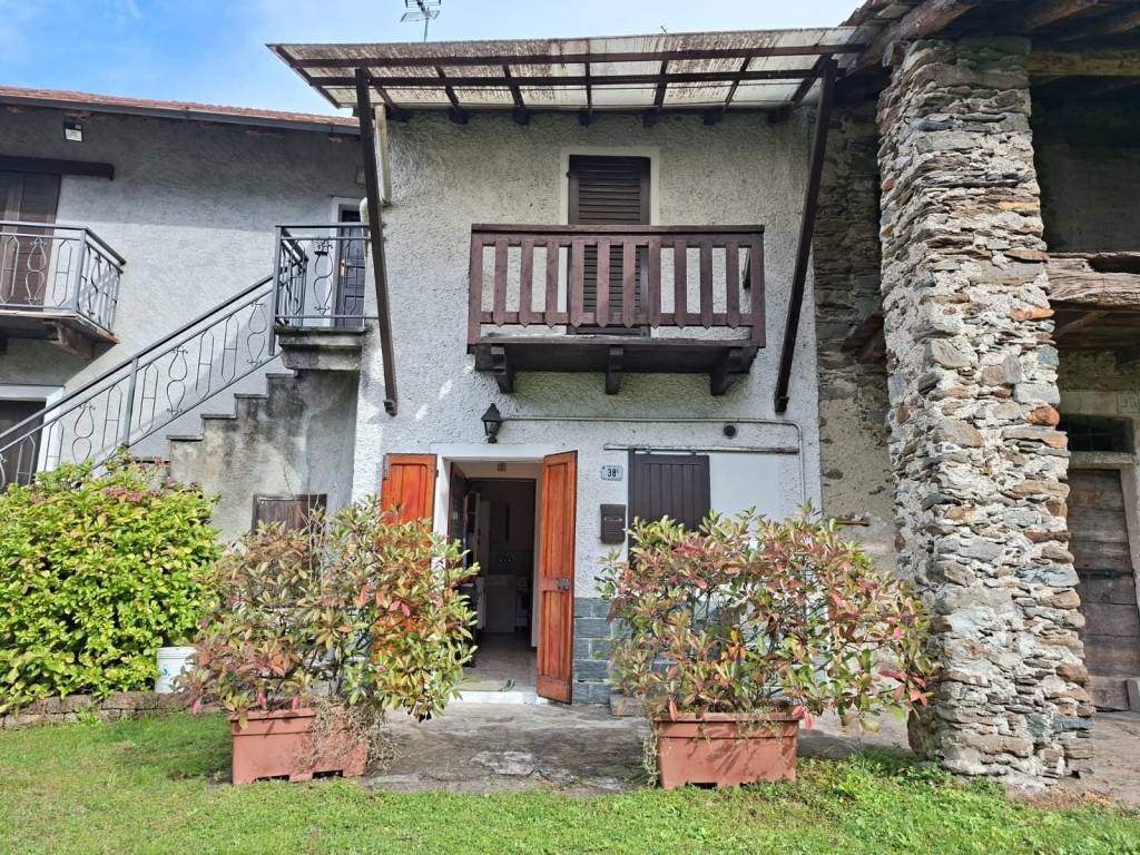 Casa indipendente a Colico in Via alla Fontana Vecchia, 40 - Foto 3