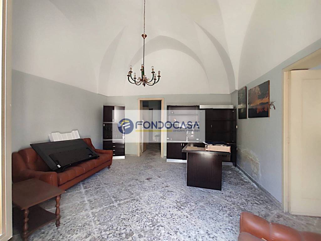 Casa indipendente a Zollino in piazza San Pietro - Foto 5