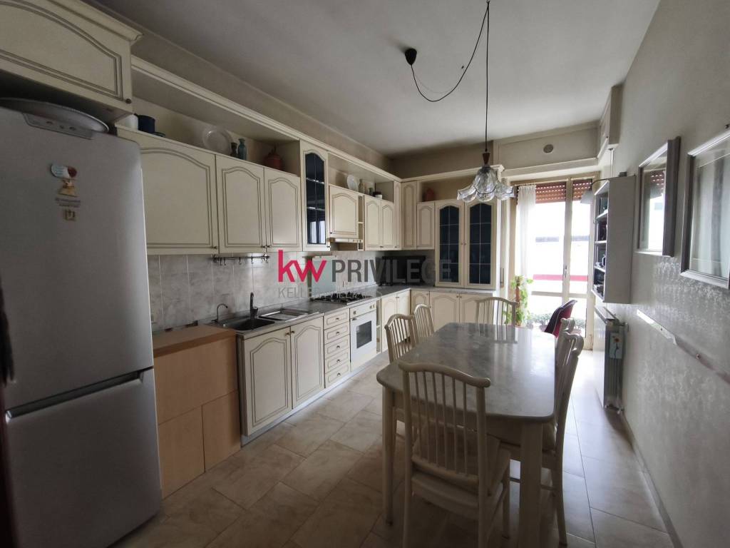 Appartamento a Brindisi in Viale Francia, 49 - Foto 4