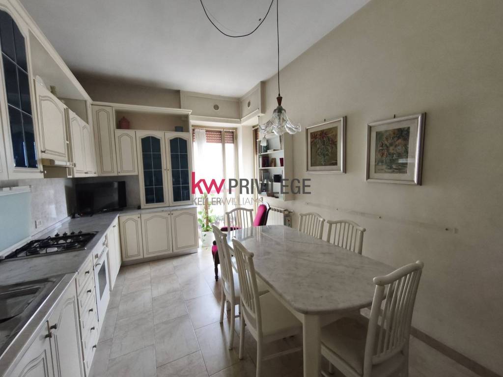 Appartamento a Brindisi in Viale Francia, 49 - Foto 5