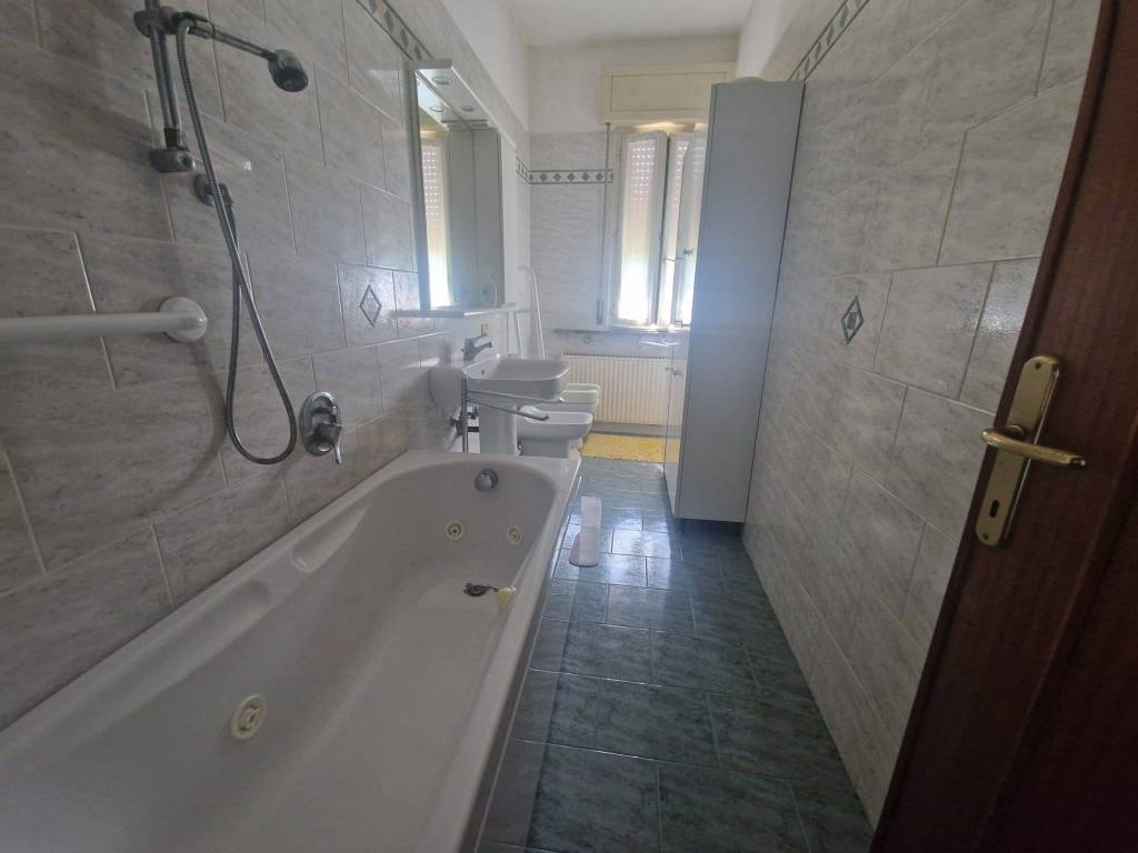 Appartamento a Gragnano trebbiense in Via Don Giuseppe Beotti - Foto 4