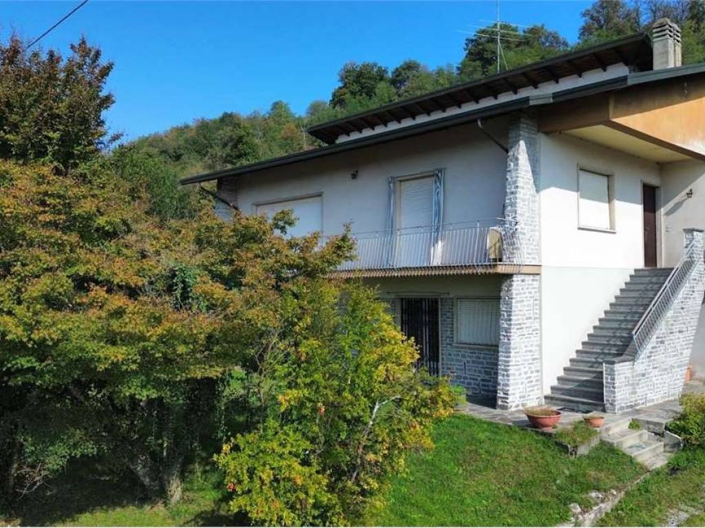 Villa a Sesto calende in Via Lavaggione , xx - Foto 2