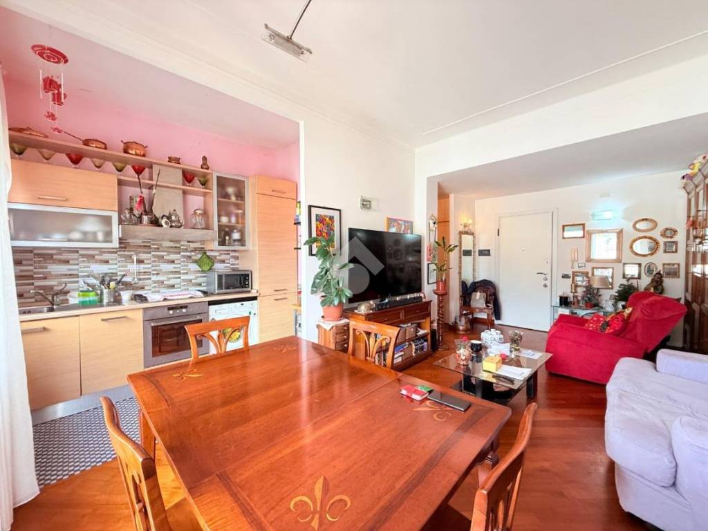 Appartamento a Genova in Via Antonio Sant'Elia, 12 - Foto 3